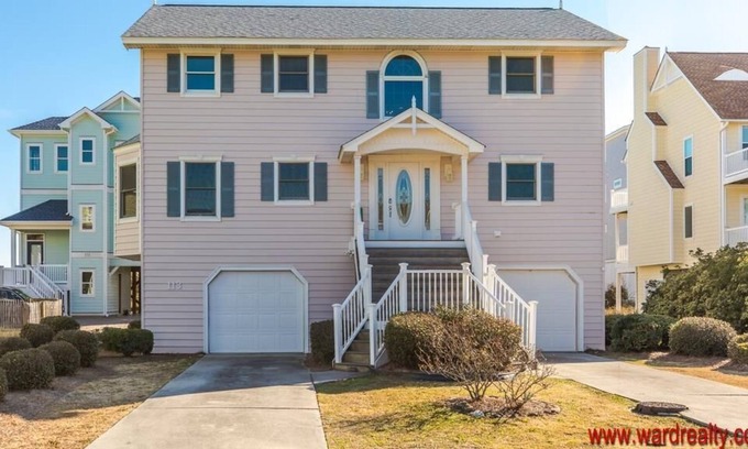 Village of Stump Sound House | Village of Stump Sound Home - 4 Bedrooms, Great Sun Deck! Sea Smiles
