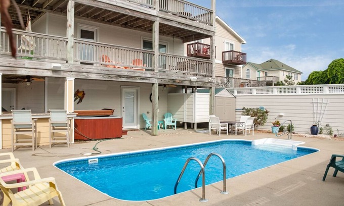Kill Devil Hills House | Weekend at Pinchy's: Oceanside, Short Walk to Beach, Private Pool & Spa