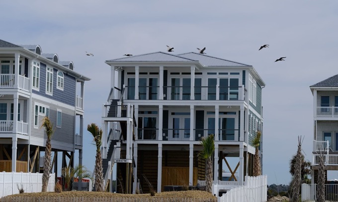 Oak Island House | West End, Oceanfront, Heated Pool, Hot Tub, Elevator, Dogs OK, October discount!