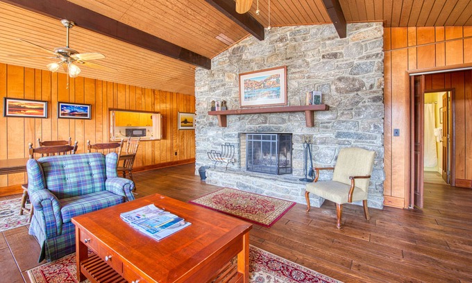 Lake Junaluska House | Wonderful Lakefront Gem W/Water Views, Free WiFi, Furnished Deck & More