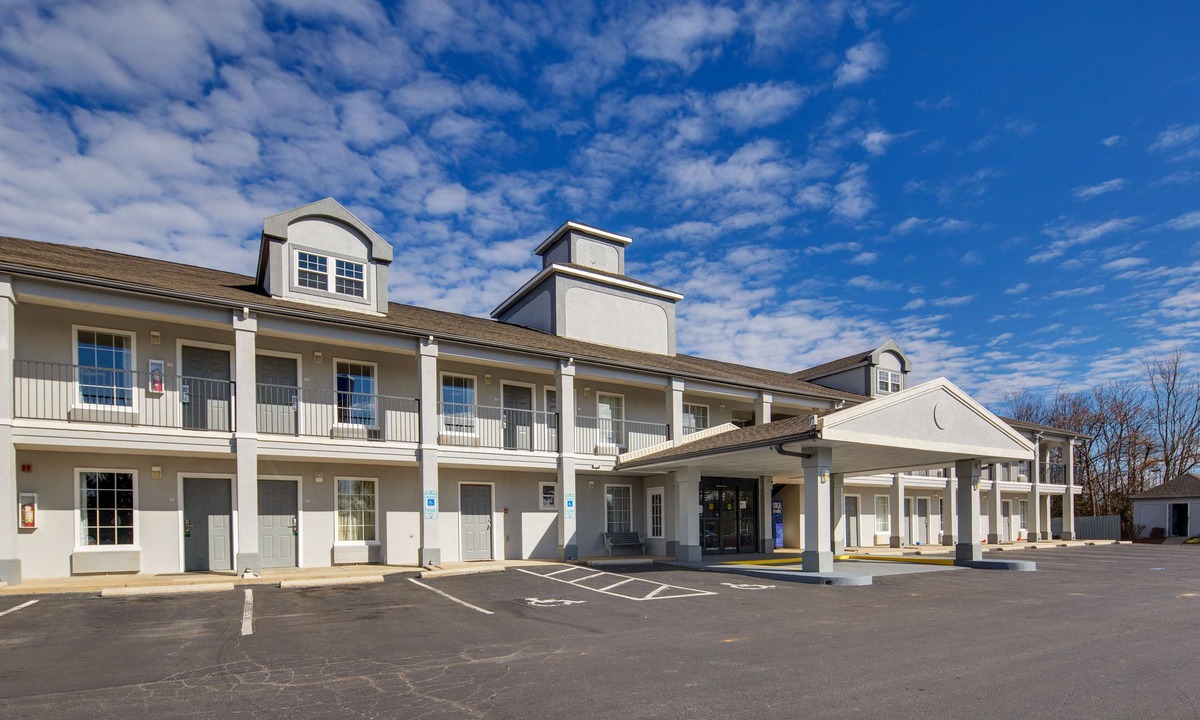 Asheboro Hotel | SureStay Plus Hotel by Best Western Asheboro