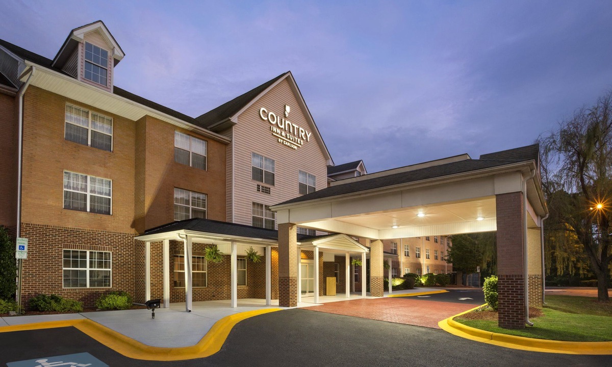 University Place Hotel | Country Inn & Suites by Radisson, Charlotte University Place, NC