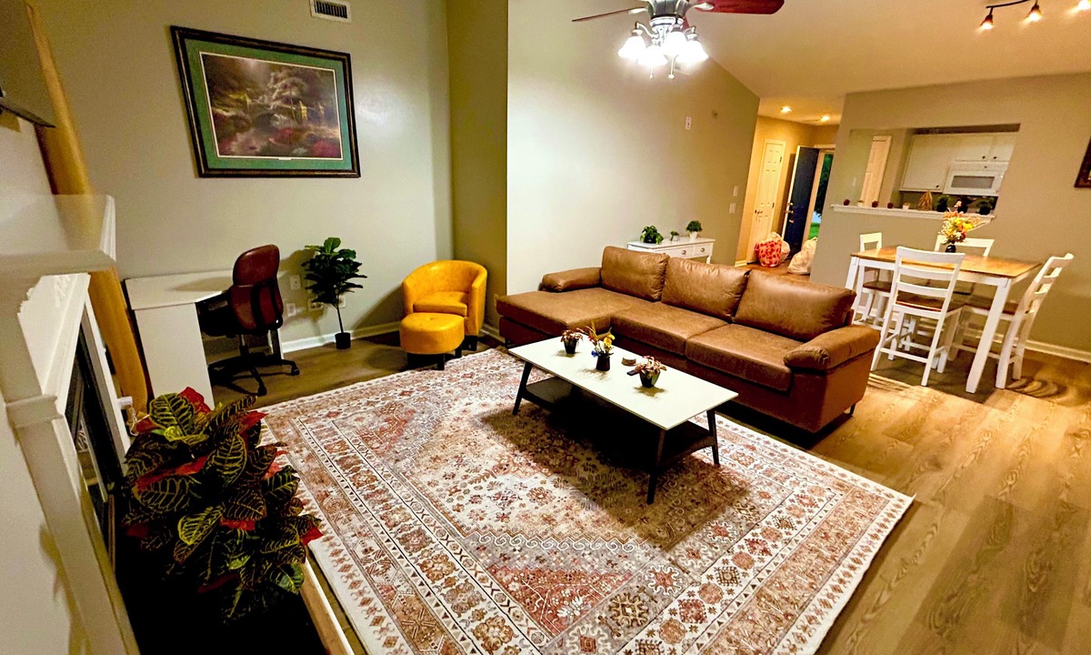 Greenville House | Stylish 2BR Townhome, Pet-Friendly, Parking, Near ECU!