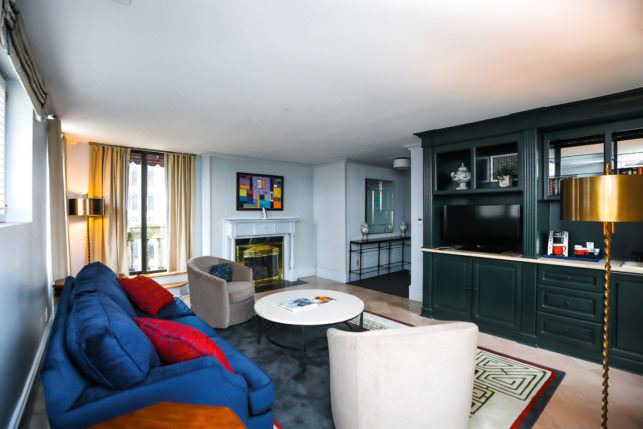 Photo of Livingroom in Charlotte Center City
