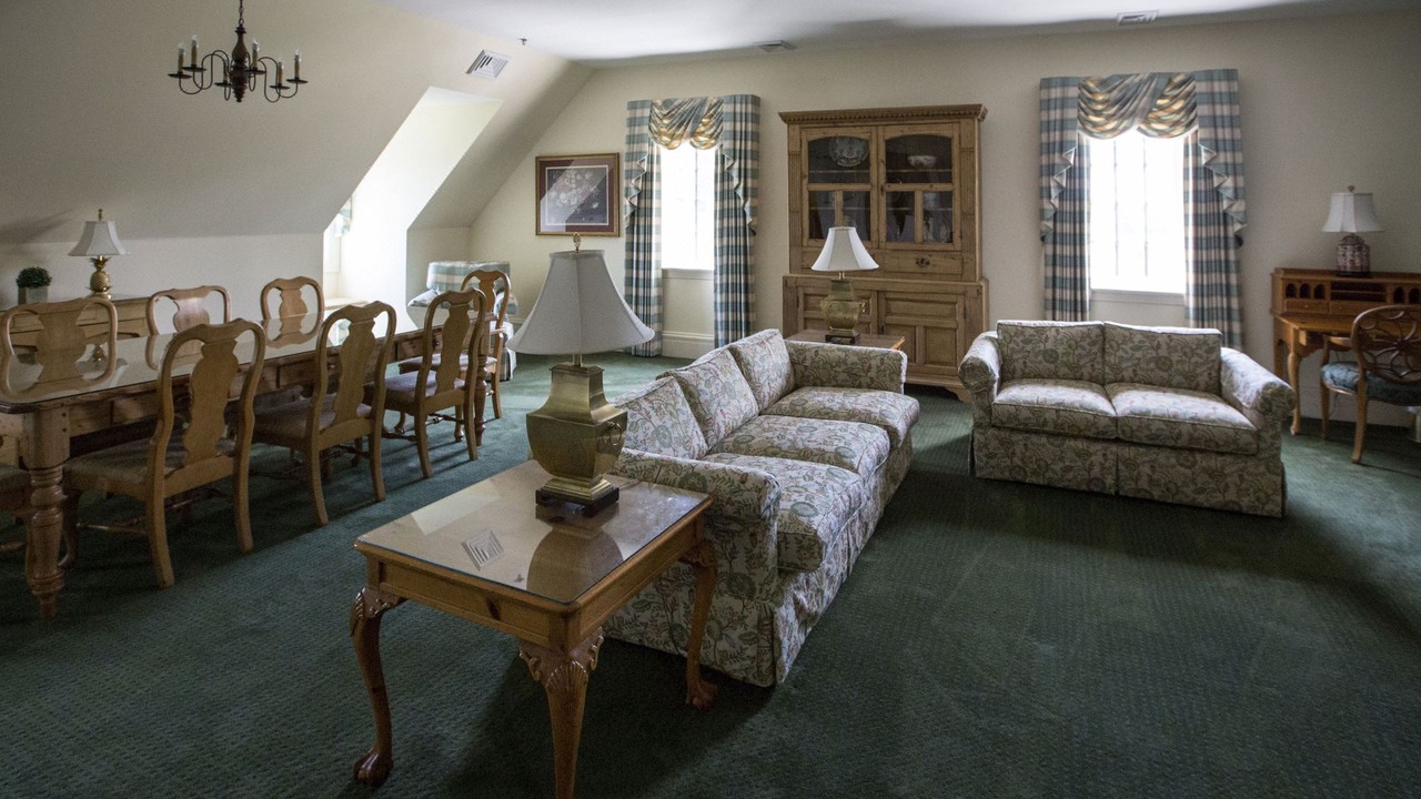 Photo of Livingroom in Norfolk - Virginia Beach