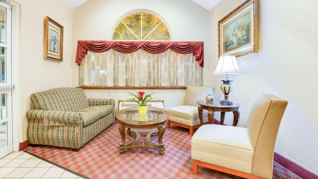 Photo of Livingroom in Greensboro