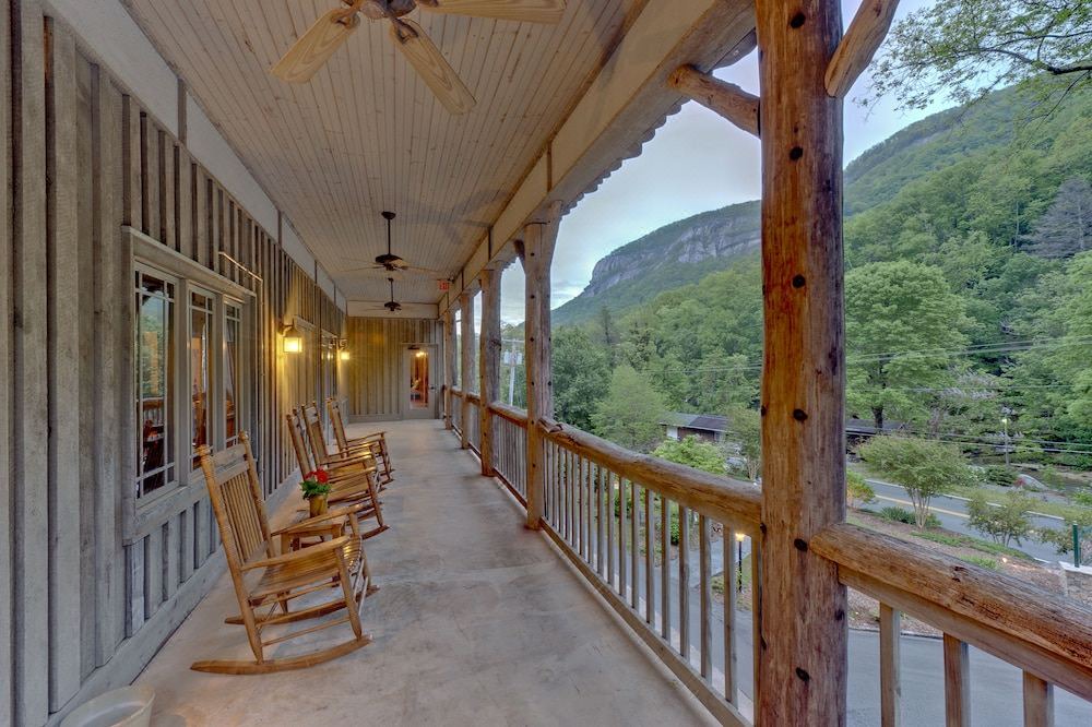 Photo of Patio Balcony in Chimney Rock