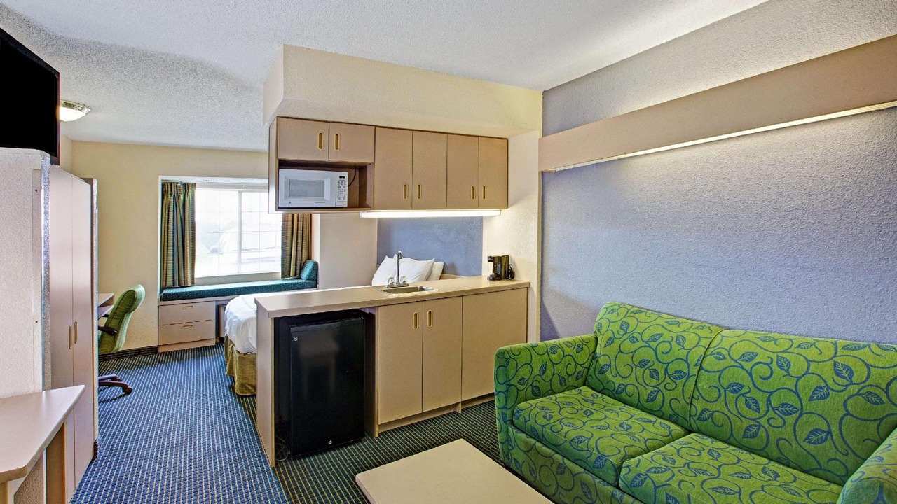 Photo of Livingroom in Barium Springs