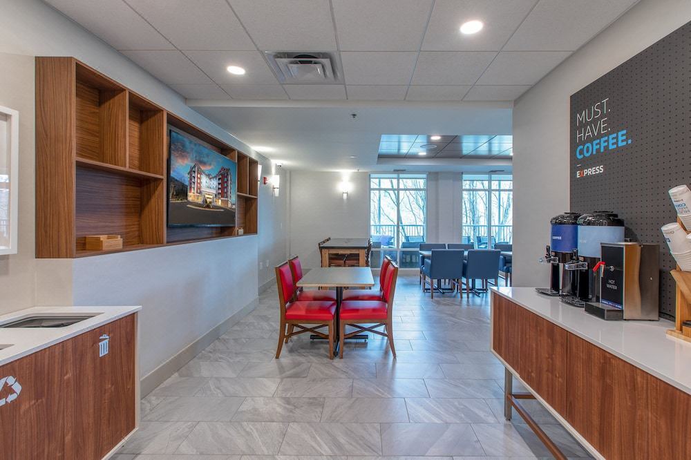 Photo of Livingroom in Asheville