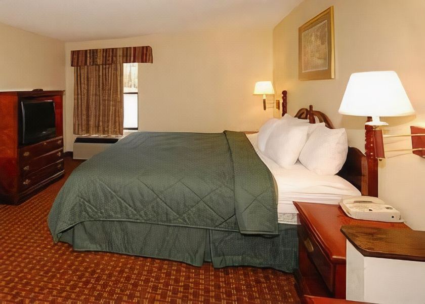 Photo of Bedroom in Apex