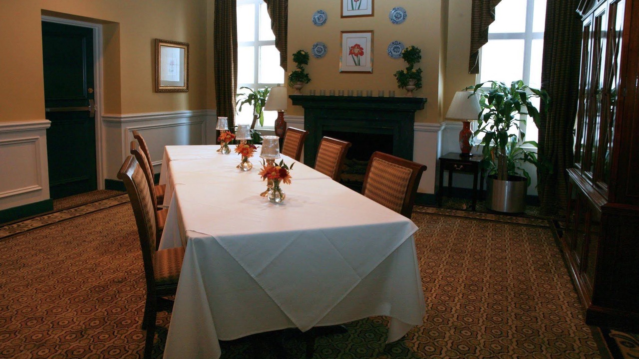 Photo of Livingroom in Charlotte Center City