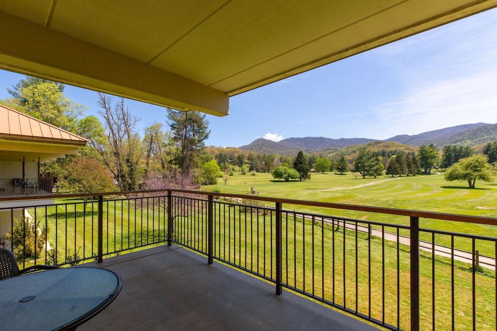 Photo of Patio Balcony in Waynesville