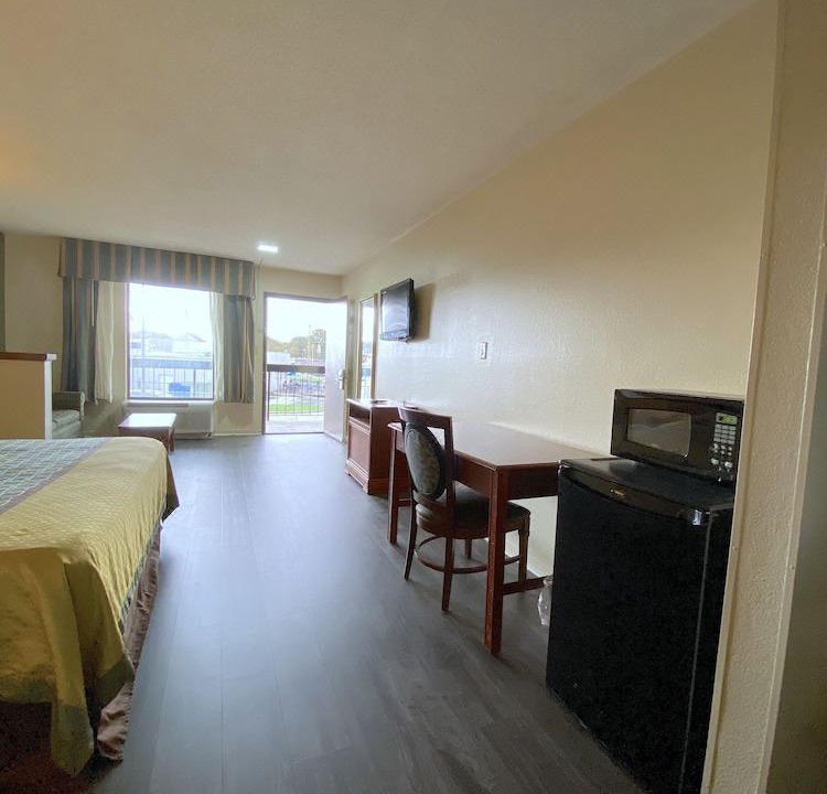 Photo of Livingroom in Monroe
