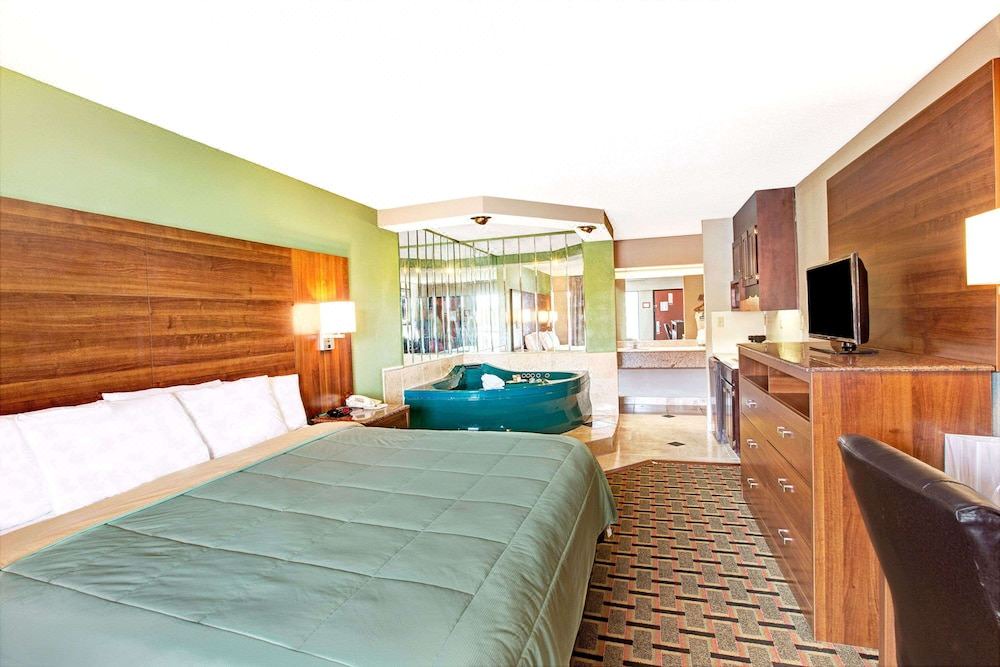 Photo of Bedroom in Conover
