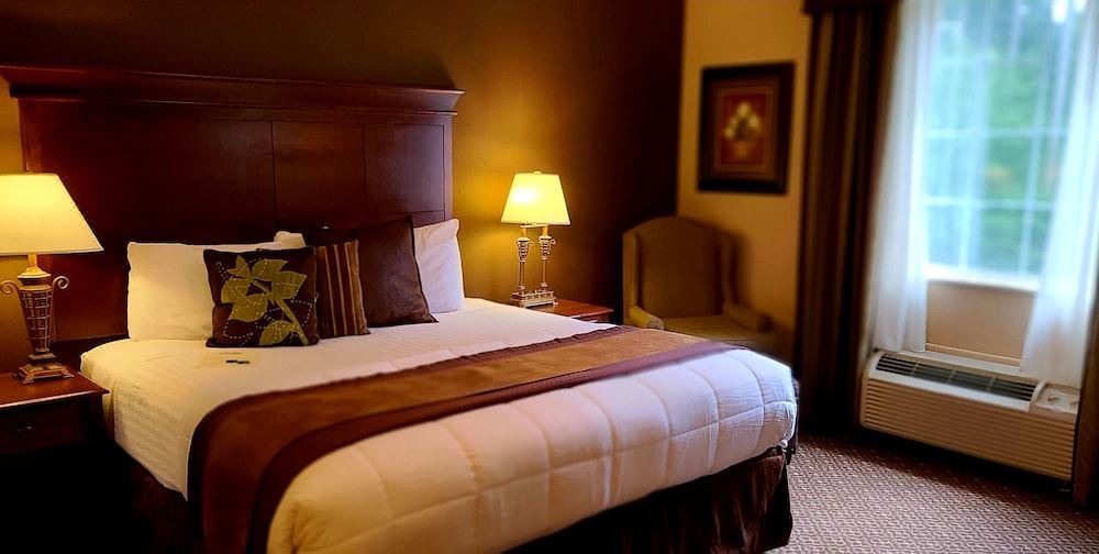Photo of Bedroom in Flat Rock