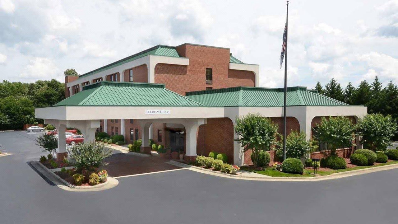 Photo of Buildings in Roxboro