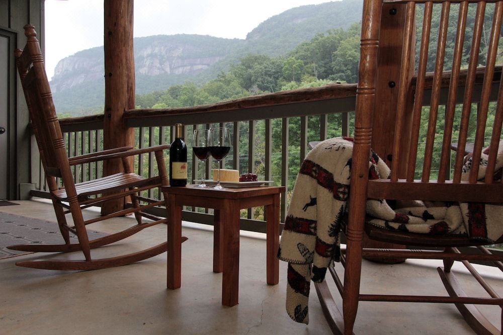 Photo of Patio Balcony in Chimney Rock