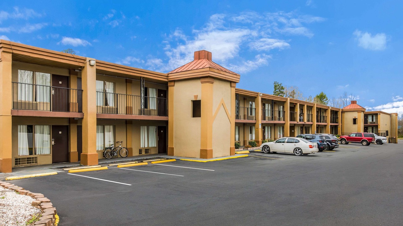 Photo of Buildings in South Salisbury