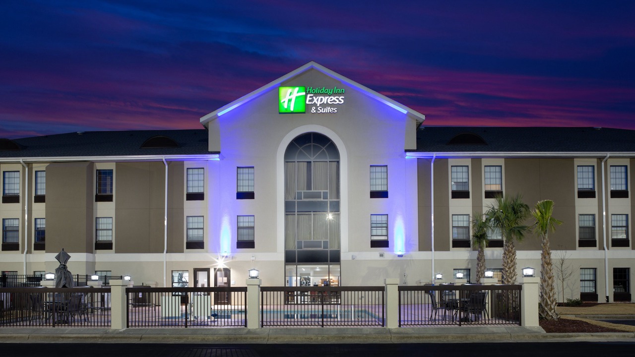 Photo of Buildings in Morehead City