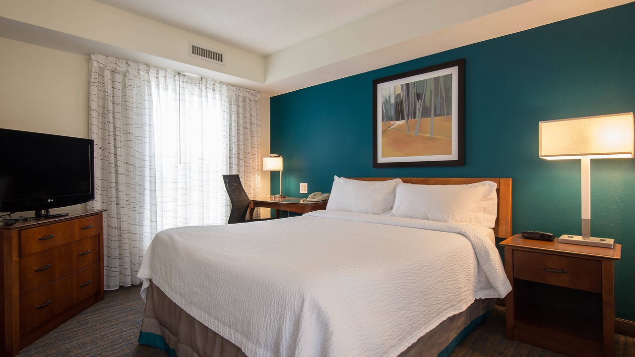 Photo of Bedroom in Piper Glen Estates