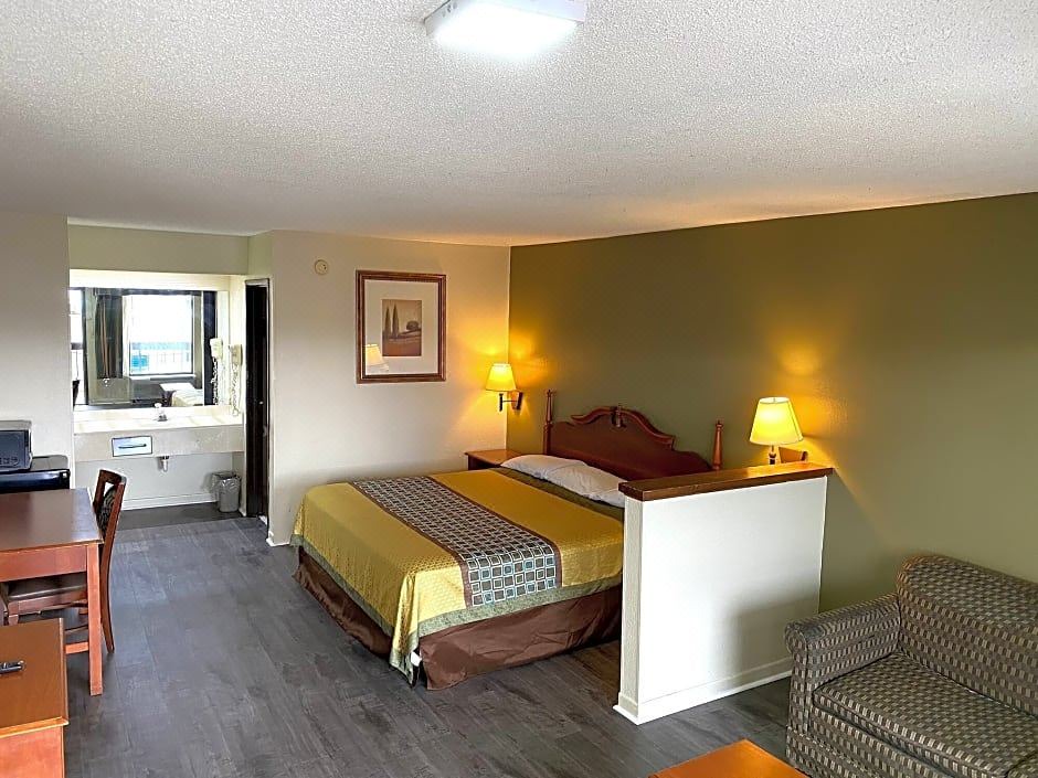 Photo of Bedroom in Monroe