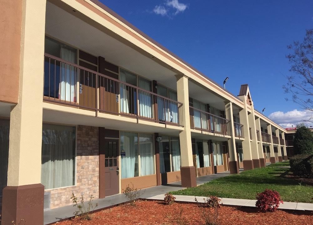 Photo of Buildings in Toddville Road