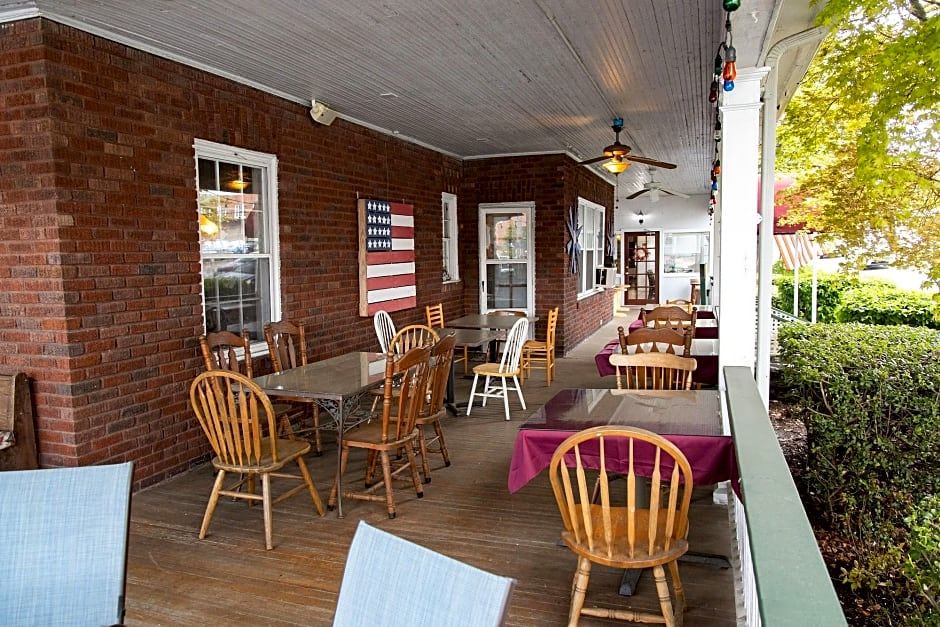 Photo of Patio Balcony in Hendersonville