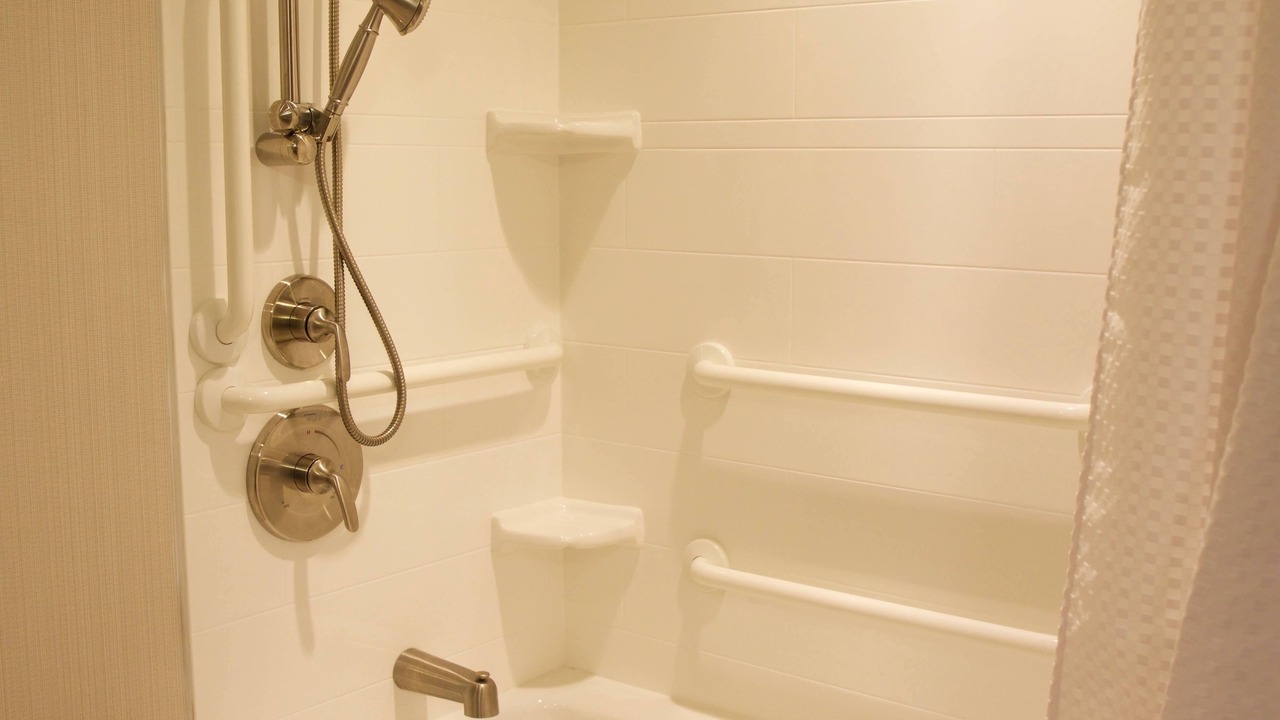 Photo of Bathroom in Arden