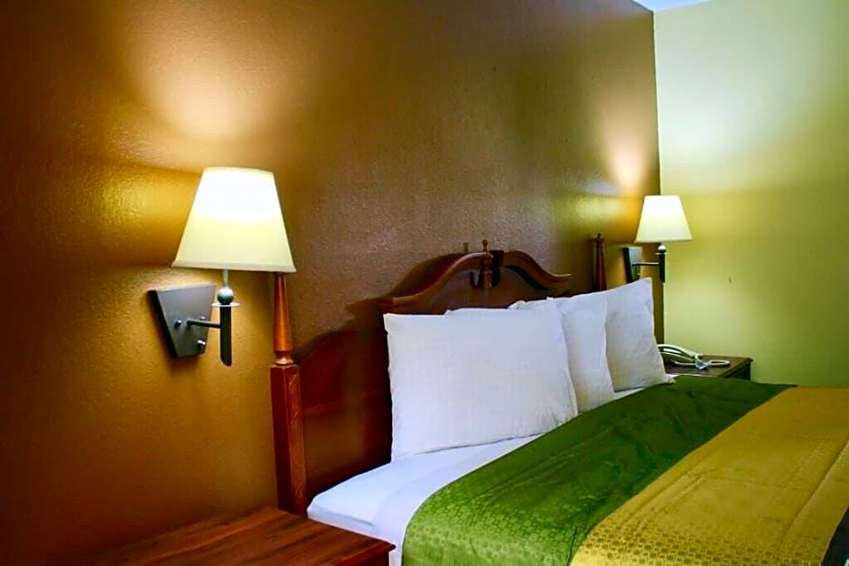 Photo of Bedroom in Monroe