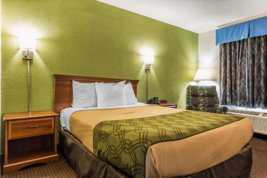 Photo of Bedroom in Elizabeth City