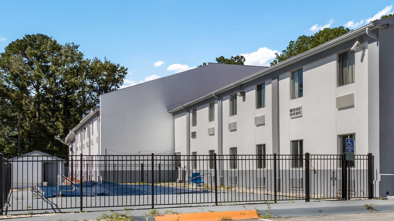 Photo of Buildings in Havelock