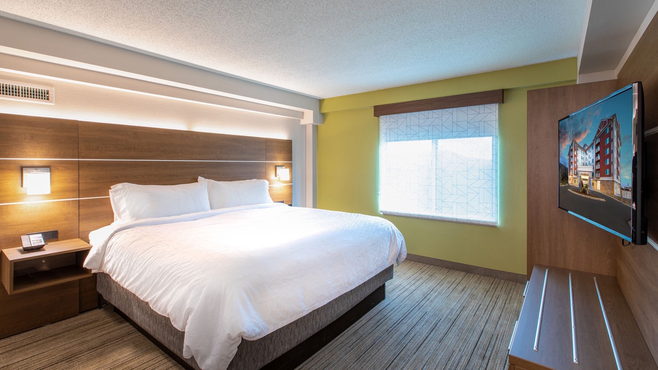 Photo of Bedroom in Asheville