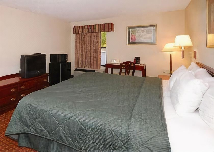 Photo of Bedroom in Apex