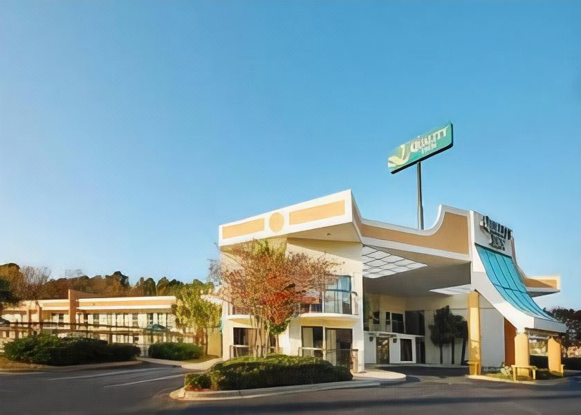 Photo of Buildings in Selma