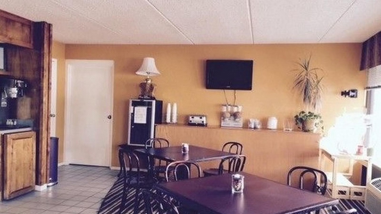 Photo of Livingroom in Forest City