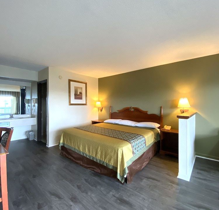 Photo of Bedroom in Monroe