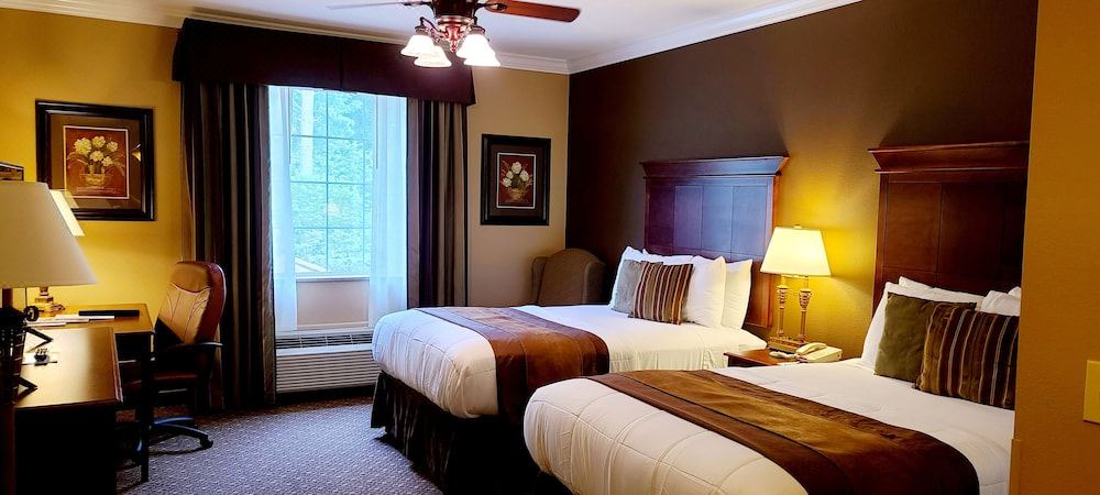 Photo of Bedroom in Flat Rock