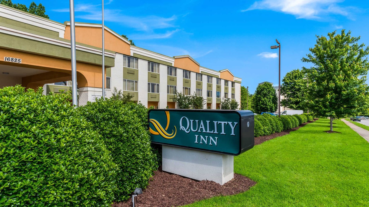 Photo of Buildings in Huntersville