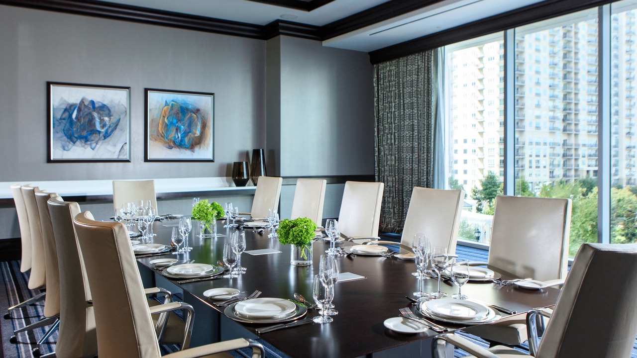 Photo of Livingroom in Charlotte Center City