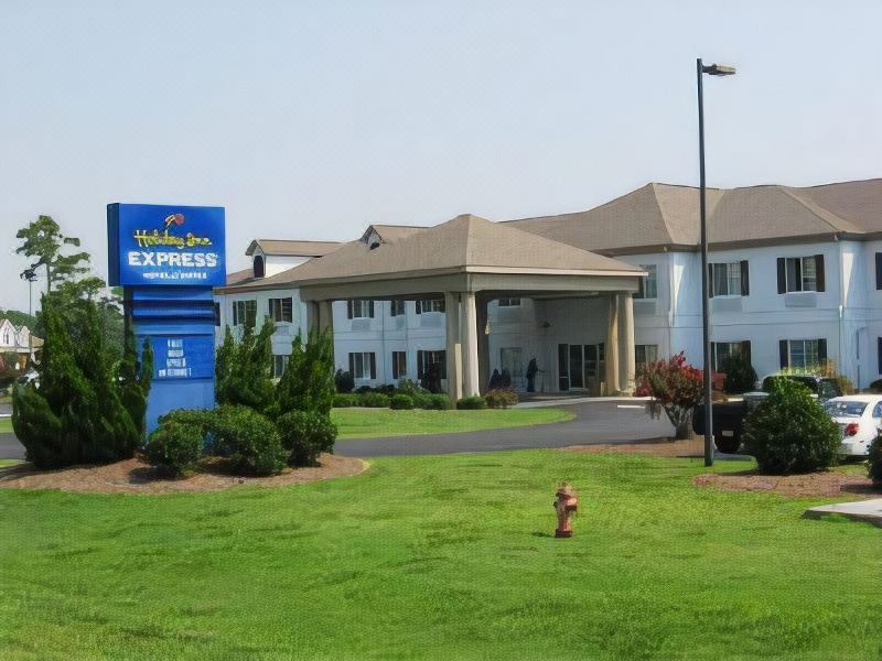 Photo of Buildings in Sneads Ferry