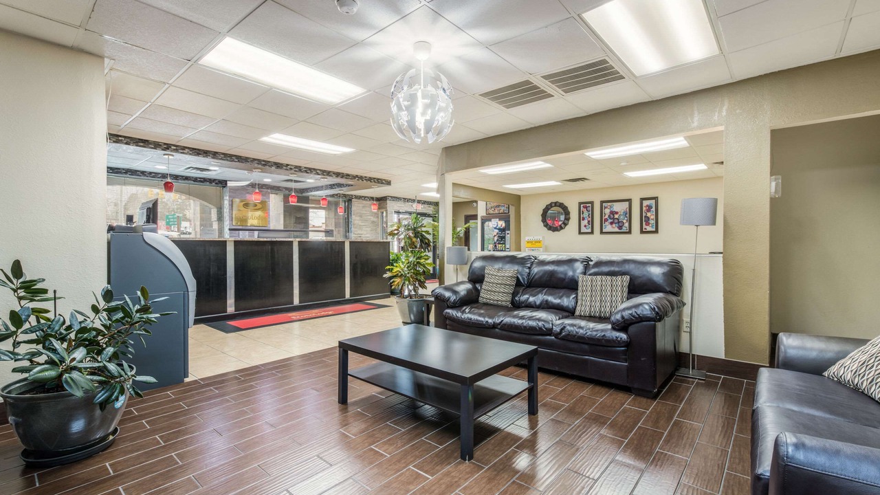 Photo of Livingroom in South Salisbury