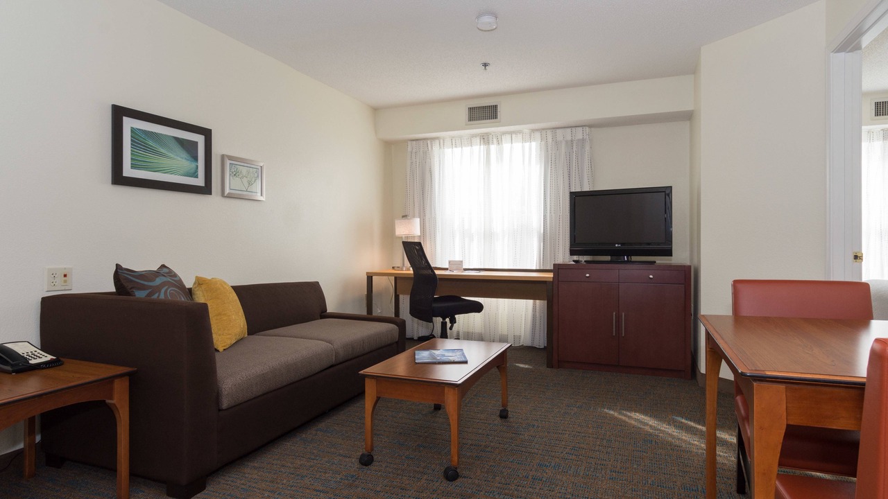 Photo of Livingroom in Huntersville