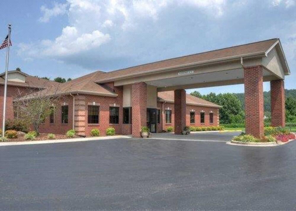 Photo of Buildings in Marion
