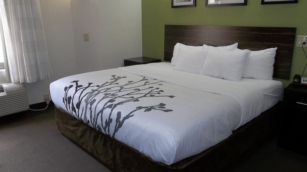 Photo of Bedroom in Bryson City