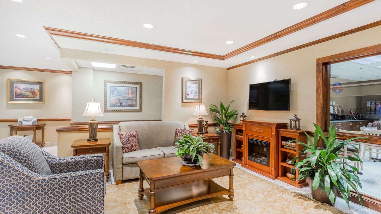 Photo of Livingroom in Asheville