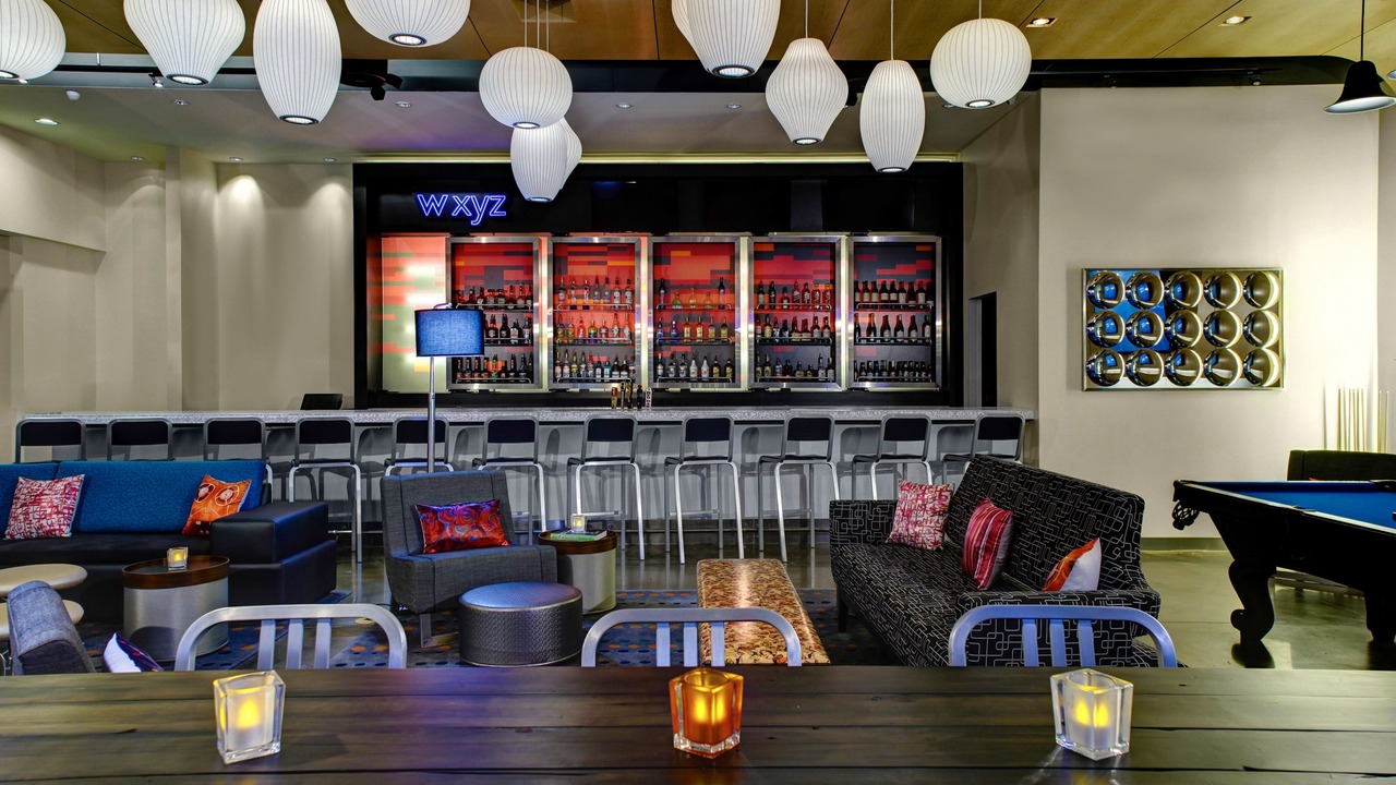 Photo of Livingroom in Downtown