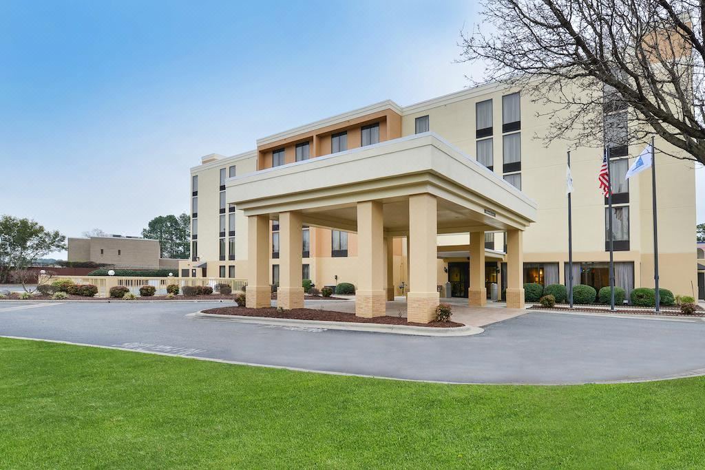 Photo of Buildings in Elizabeth City