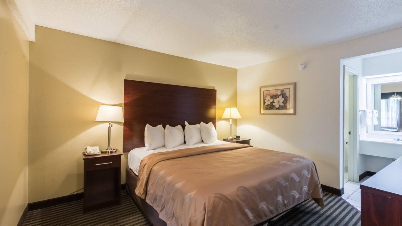 Photo of Bedroom in Rockingham