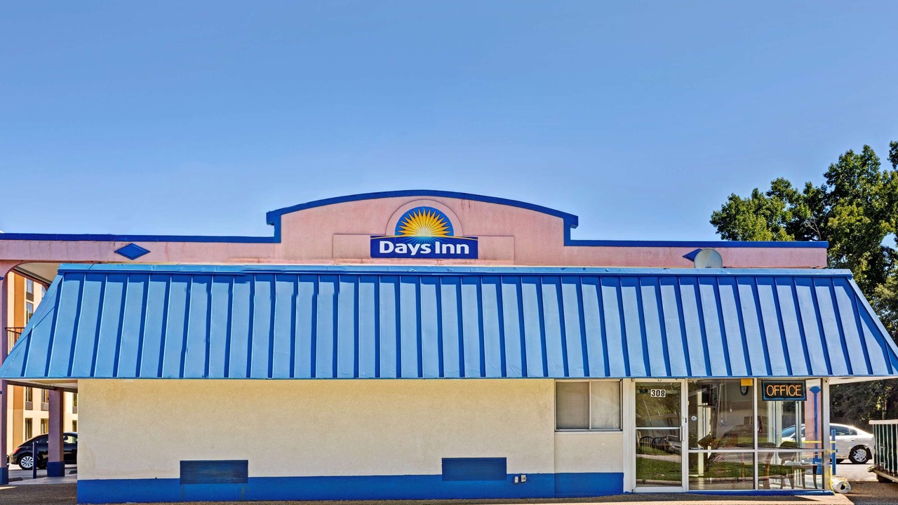 Photo of Buildings in Elizabeth City