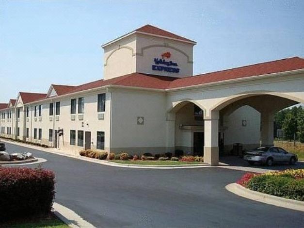 Photo of Buildings in Kernersville